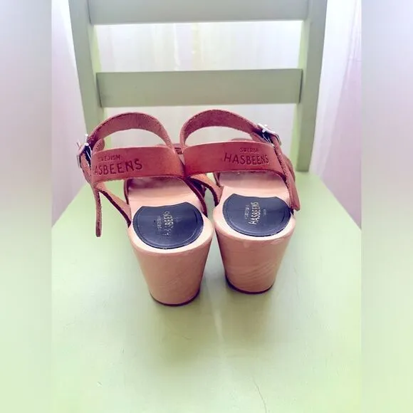 Swedish Hasbeens Kringlan ClogSandals; Great condition! Size 36