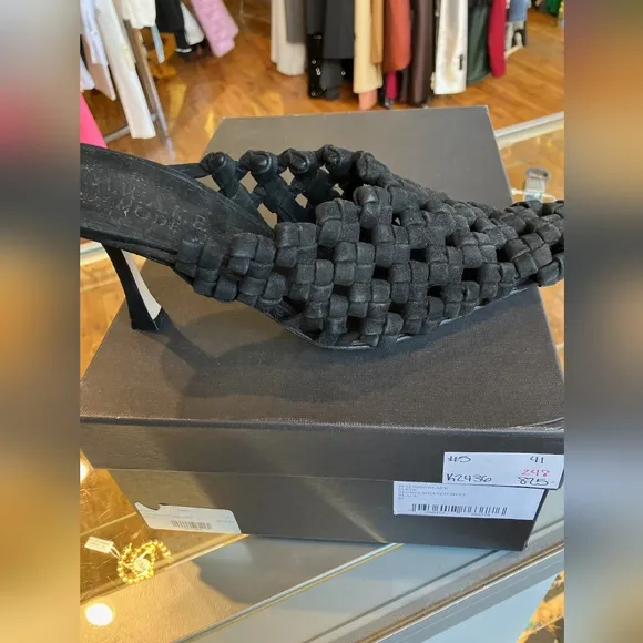 Sz 41 NIB $825 Awake Mode heels