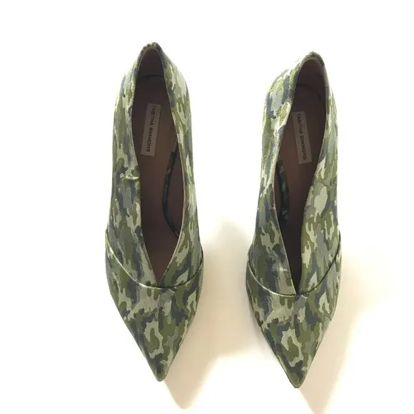 Tabitha Simmons Camo Heels Pumps Womens 39 9 Green Pointed Toe Camouflage Bootie