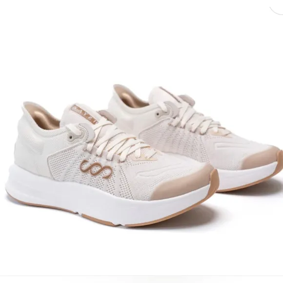The Felix Runner Sneakers Sz 10 Like New