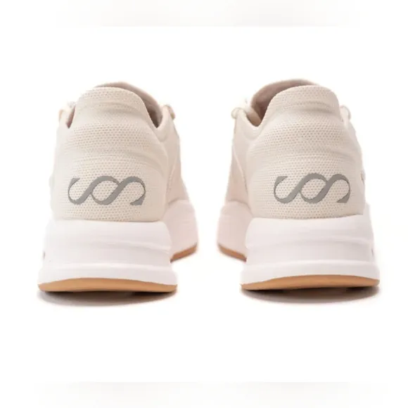 The Felix Runner Sneakers Sz 10 Like New