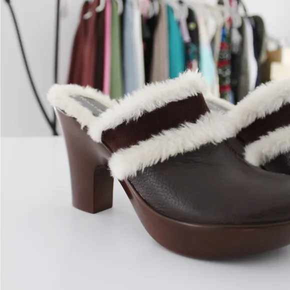 Tommy Hilfiger Merry Vintage Y2K Leather Faux Fur Trim Platform Clogs