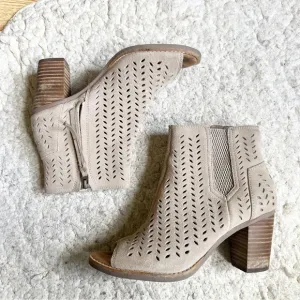 TOMS Majorca Perforated Beige Suede Peep Toe Ankle Booties Size 6