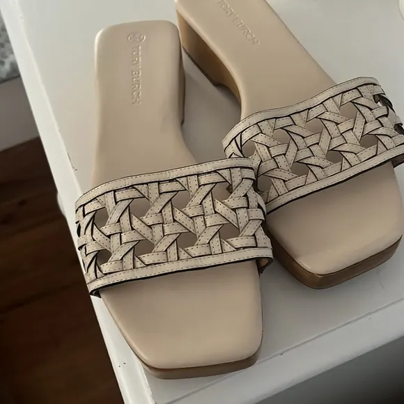 Tory Burch Basketweave Clogs - brand new - leather size 11