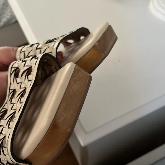 Tory Burch Basketweave Clogs - brand new - leather size 11