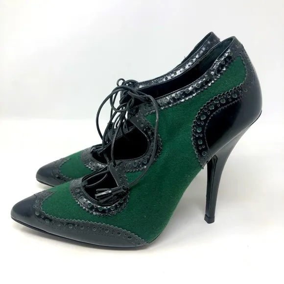 Tory Burch Hawthorn Tasseled Lace Front Heels size 9 1/2