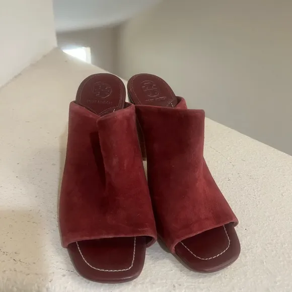 Tory Burch‎ Maroon Red Ellis Suede Thick Heeled Mules Sandals Open Toes Size 7