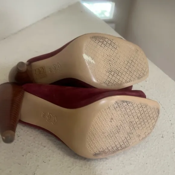 Tory Burch‎ Maroon Red Ellis Suede Thick Heeled Mules Sandals Open Toes Size 7