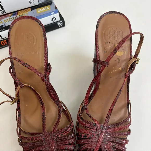 Tory Burch Wedge 8.5 Red Blue Snakeskin Print Sandal Heels Strappy Peep