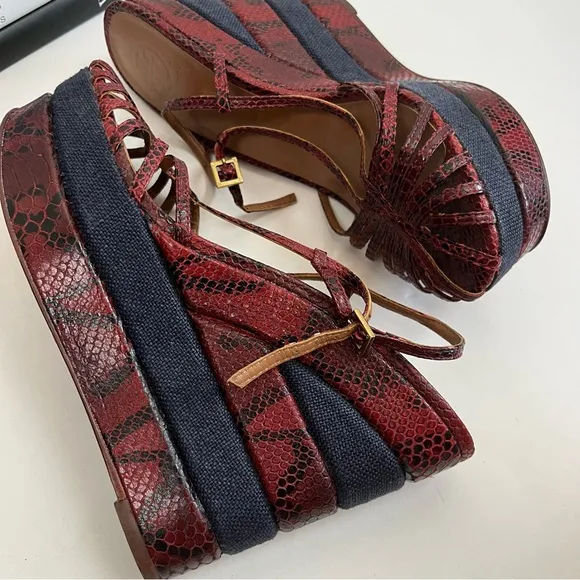 Tory Burch Wedge 8.5 Red Blue Snakeskin Print Sandal Heels Strappy Peep