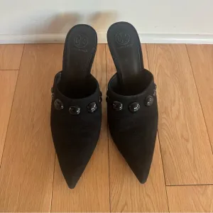 Tory Burch Womens Georgina Suede Studded Mules 9.5