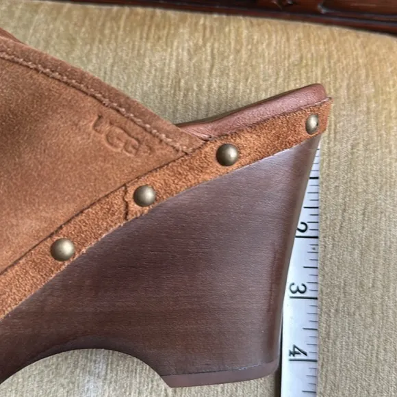 UGG Australia 'Marsalis' Clog Chestnut Suede Wedge Mules Women's Size 9