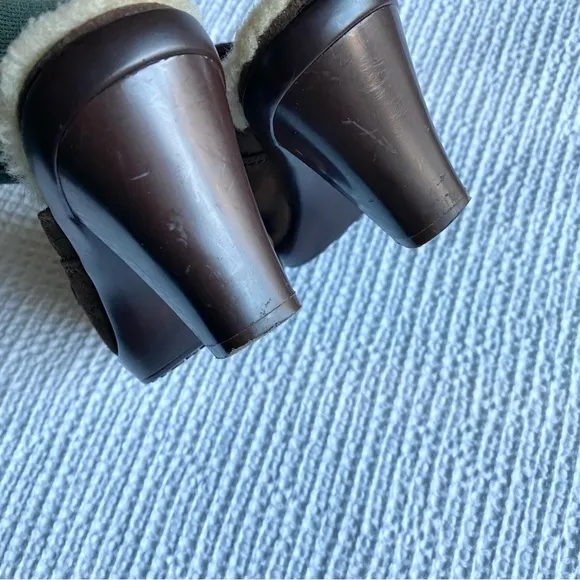 Ugg Isabella Suede Backless Mule Clogs