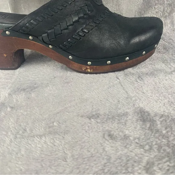 UGG Shoes Womens Black Heeled Clog Whipstitch Leather Shearling Mules Size 9