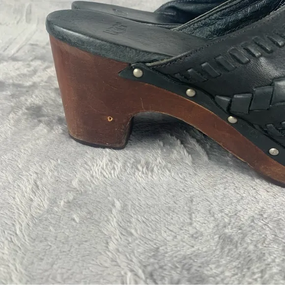 UGG Shoes Womens Black Heeled Clog Whipstitch Leather Shearling Mules Size 9