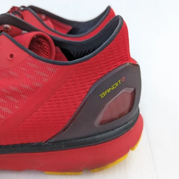 UNDER ARMOUR Charged Bandit 2 men's red running trail shoes sneakers size 16