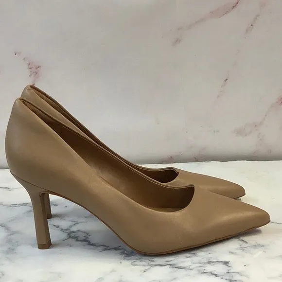 Used Nordstrom Rack Tan High Heels Size 6.5