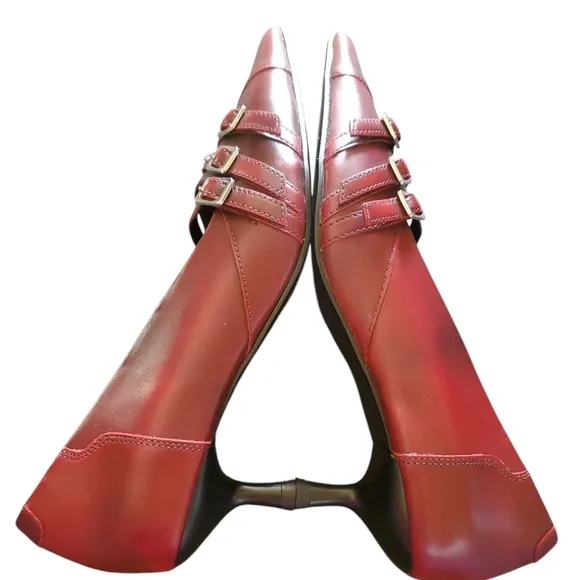 Vagabond Red Heels with Pointed Toe and Straps Size 36EU 6US