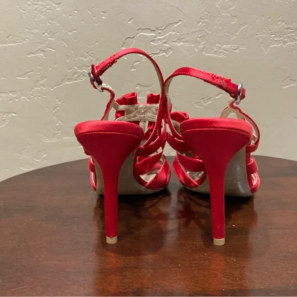 Valentino Garavani Red Satin Strappy Bow Heels, MISMATE, Right 7.5, Left  6.5