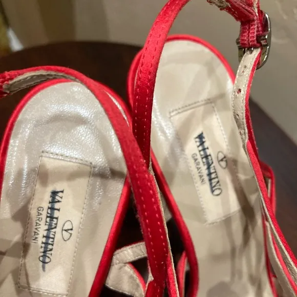 Valentino Garavani Red Satin Strappy Bow Heels, MISMATE, Right 7.5, Left  6.5