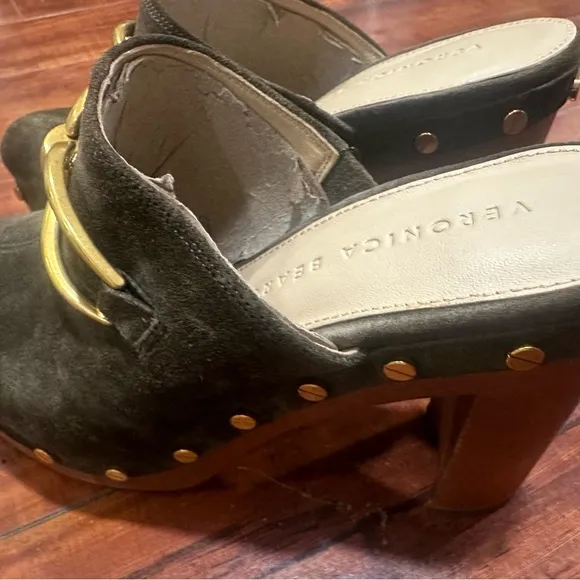 Veronica Beard Brown Giles olive Suede Mules size 6 M