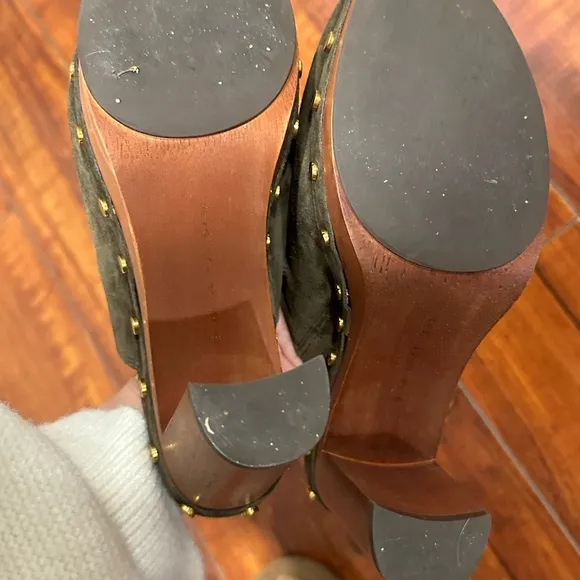 Veronica Beard Brown Giles olive Suede Mules size 6 M
