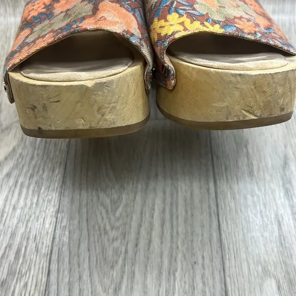Veronica Beard Hannalee Floral  Heeled Open Toe Clogs Mules