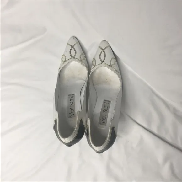 VERSNAI BLACK AND WHITE HEELS