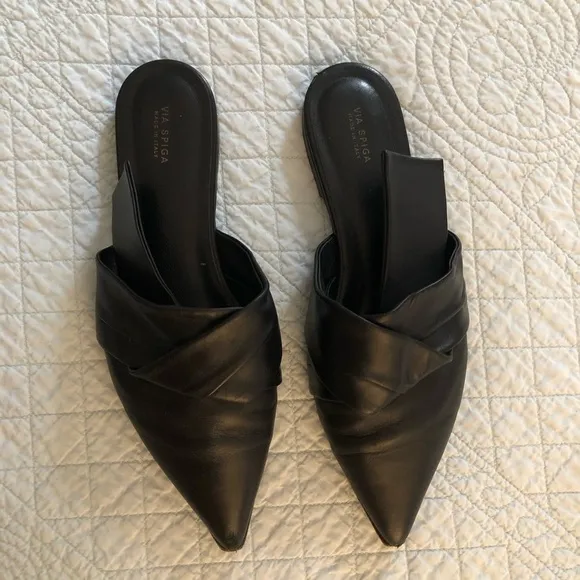 Via Spiga Birgit pointed toe black leather mules. Size 8.5