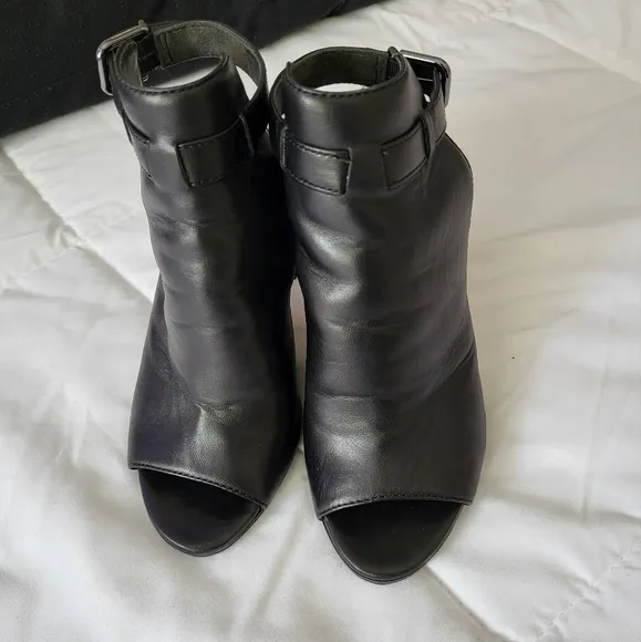 Via Spiga Black Open Heeled Leather Fabrizie  Mules