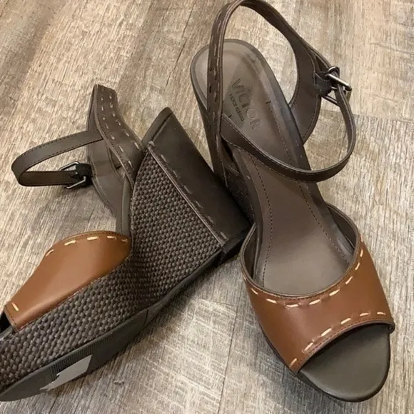 Victor Alfaro brown Genny wedge platform size 9.5