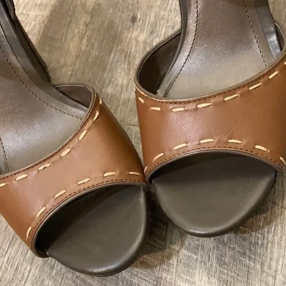 Victor Alfaro brown Genny wedge platform size 9.5