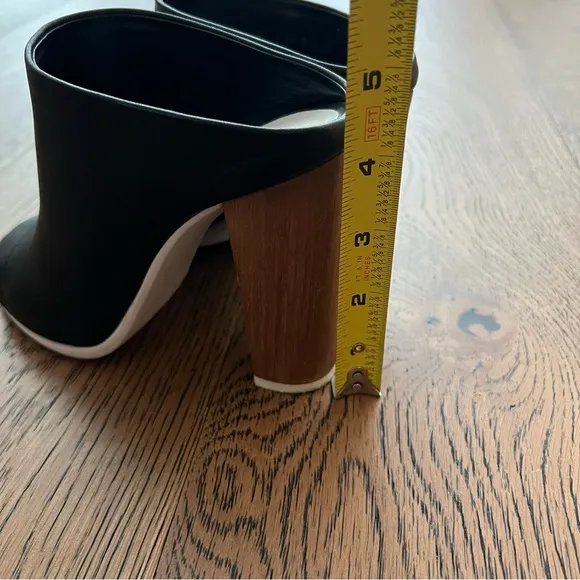 VINCE Allison Black leather open toe Slide on High heel Mules size 6.5