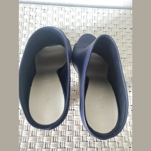 Vince Allison Indigo Slip On Peep Toe Heeled Mules Sz 7