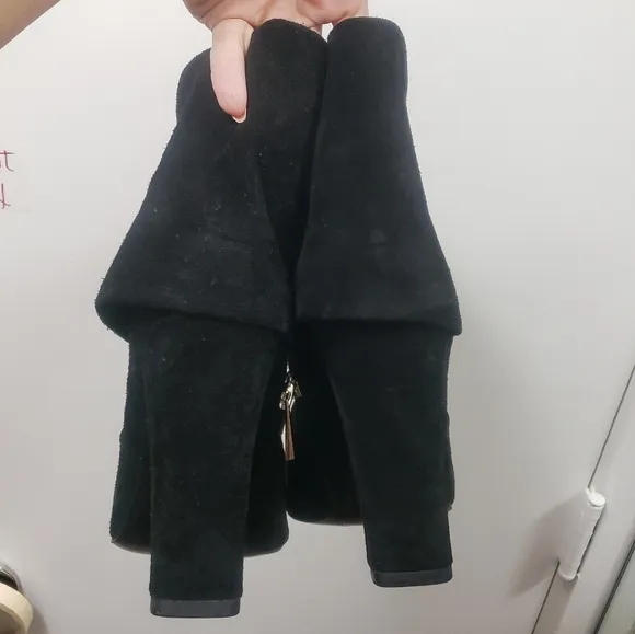 Vince Camuto Amya Black Suede fold over Ankle Bootie NEW size 8