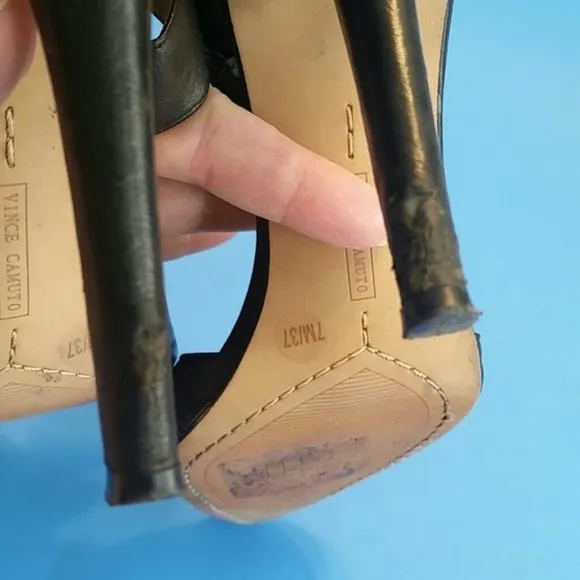 Vince Camuto Carlotte Asymmetrical Stiletto Heels EUC sz 7
