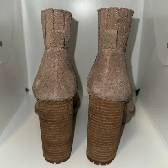 Vince Camuto Ernessa Block Heel Platform Boot Bootie Tan Taupe Suede Women’s 10