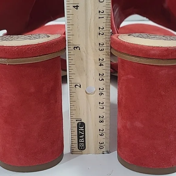 Vince‎ Camuto Jorlyn Stacked Heeled Red Sandal Size 8