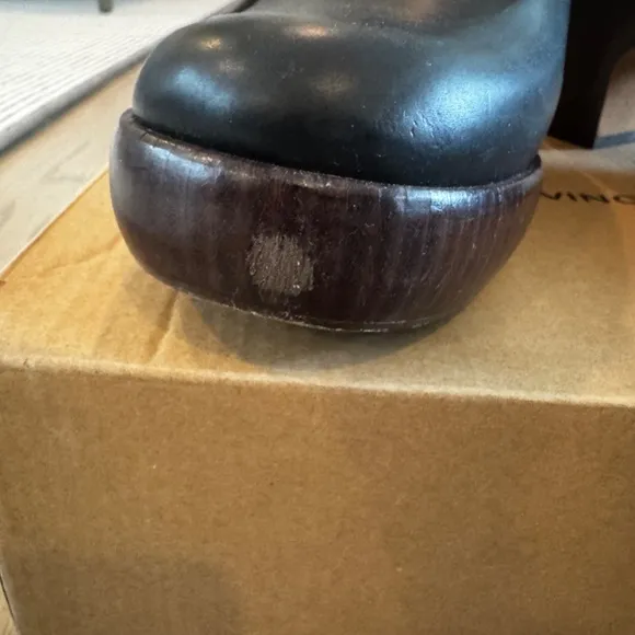 Vince Narissa Heeled Platform Clogs