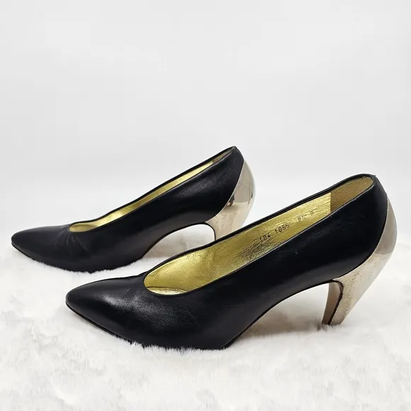 Vintage 1980's Walter Steiger metal back cap pointed closed toe black heels 8.5