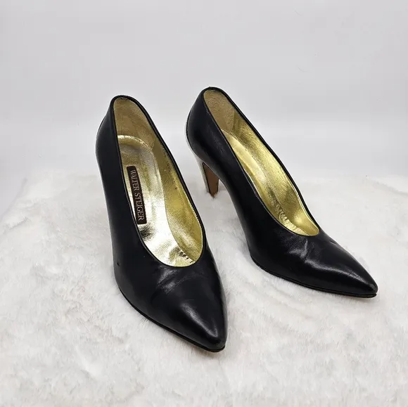 Vintage 1980's Walter Steiger metal back cap pointed closed toe black heels 8.5
