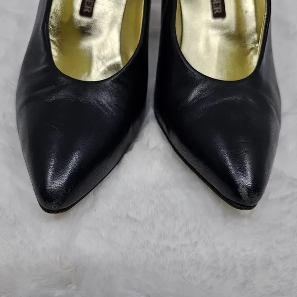 Vintage 1980's Walter Steiger metal back cap pointed closed toe black heels 8.5