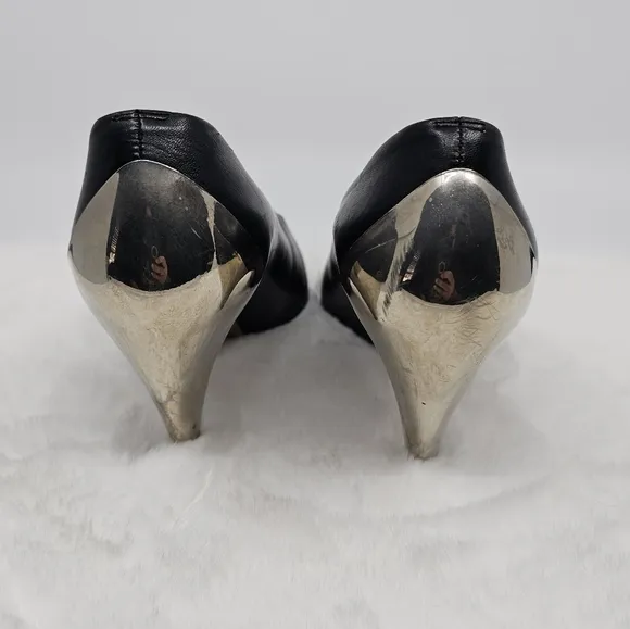 Vintage 1980's Walter Steiger metal back cap pointed closed toe black heels 8.5