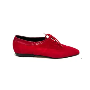 Vintage 1980s women’s lipstick red suede lace up pointed toe oxfords
