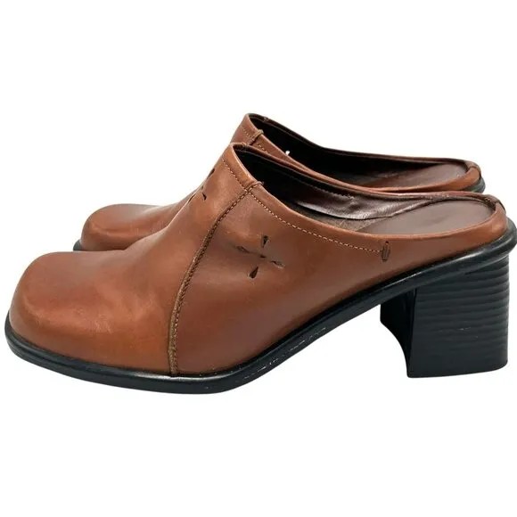 Vintage 90s Y2K Predictions Sz 6 Square Toe Laser Cut Leather Chunky Heel Mules