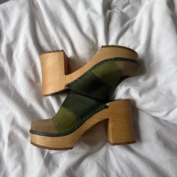 Vintage Green Swedish Hasbeens Leather Suede Patchwork Heeled Wooden Clogs
