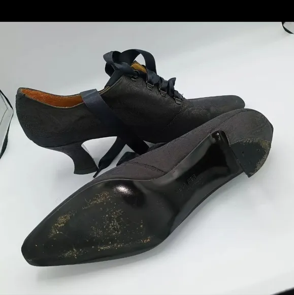 Vintage Kenneth Cole Made In Spain Black Kitten Damask Lace Pointed Witchy 9AA