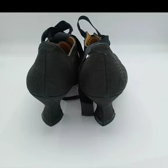 Vintage Kenneth Cole Made In Spain Black Kitten Damask Lace Pointed Witchy 9AA