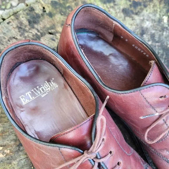 Vintage Men Shoes By ET Wright/Size 9 B Men Brown