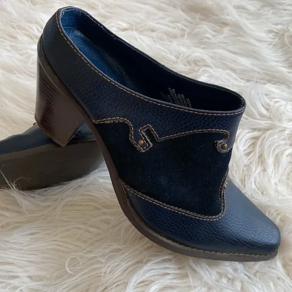 VINTAGE Western genuine leather mules